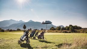 Golfen mit Aussicht auf das chiemgauer Alpenland
